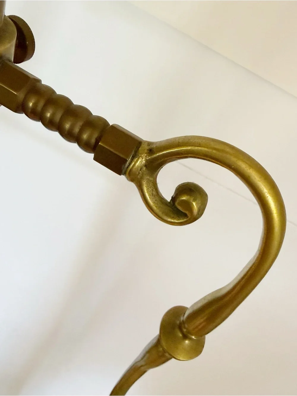 Vintage Hollywood Regency Brass Valet Stand Suit Wardrobe Floor Hanger